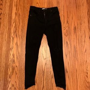 Mile high super skinny size 29 woman’s Levi black jeans.